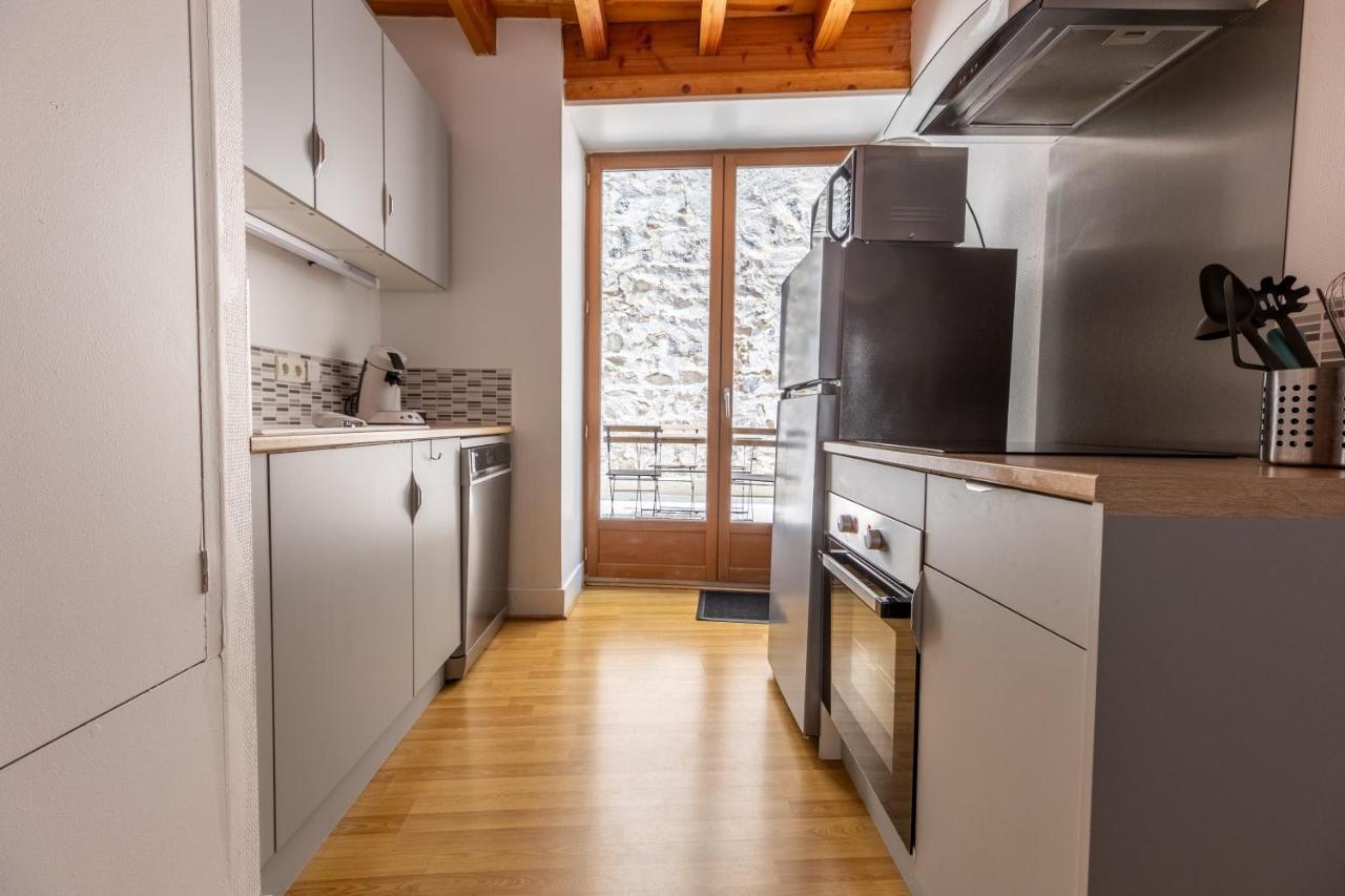 Le Double Pirou # 2 Appartements # Halte Auvergne Thiers Ngoại thất bức ảnh